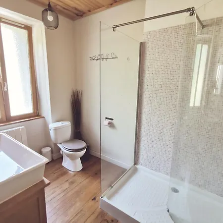 別荘 La Maison Des Biscuits Loubaresse