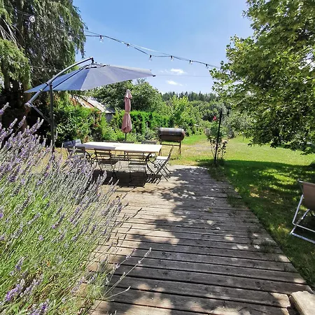 La Maison Des Biscuits * Loubaresse (Cantal)